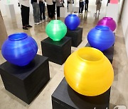 한솥도시락, '더 클로징 서클'展 개최