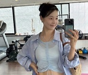 ‘15kg 감량’ 한지혜, “배에 힘주면 살짝 보이는 복근” 뿌듯