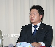 [포토S] 기자회견 갖는 박세리