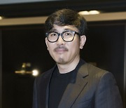 '하이재킹' 김성한 감독 "하정우, 정 많은 사람" [인터뷰①]