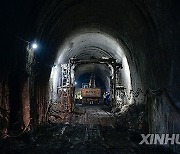 CHINA-GUIZHOU-TAOHUAPING TUNNEL-CONSTRUCTION (CN)