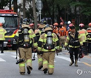 12시간 만에 꺼진 목동 아파트 화재…놀란 가슴 쓸어내린 주민들