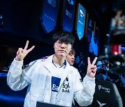 ‘테디 하드캐리’ DRX, ‘동부권 경쟁팀’ BNK 2-0 완파 [LCK]