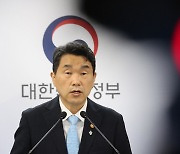 이주호 "의대 학사 가이드라인 7월초 발표"..등록금 자율화 논의는 신중