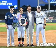 “야구인 한 사람으로서 축하” 손아섭 대기록 희생양 됐지만…국민타자&20억 외인 경의를 표하다 [오!쎈 잠실]