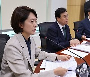 고민정 "李 대표직 연임, 대선후보 할 입장에서 최선일까"