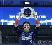 'KBO 통산 안타 1위' 손아섭 "나는 천재 아냐…노력으로 극복"