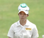 [mhn포토] 박예지, 얼음 주머니 이동 신공