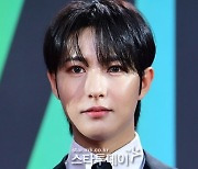 NCT 런쥔, 사생 착각해 전화번호 노출 “경솔한 행동 반성”