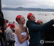 AUSTRALIA WINTER SOLSTICE SWIM