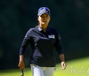 4타 줄인 고진영, KPMG 위민스 PGA 챔피언십 2R 선두권 도약