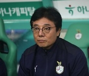 '황선홍 감독 첫 승' 대전, 광주에 2-1 뒤집기…최하위 탈출