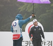 [STN포토]박지영, 볼을 보호해야 한다