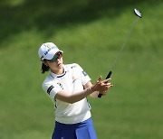 '3연패 기대' 박민지, BC카드 대회 둘째날 5위로↑…선두와 2타차 [KLPGA]