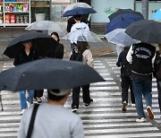 일요일 수도권 ‘찜통더위’ 온다…제주·남부 오전까지 장맛비 이어져