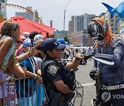 USA CONEY ISLAND MERMAID PARADE