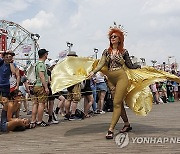 USA CONEY ISLAND MERMAID PARADE