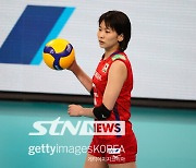 일본 女배구, 피지컬 차이 딛고 VNL 준우승 쾌거…한국과의 차이는 더 커졌다