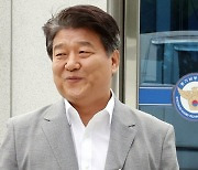 `재산 축소신고` 의혹 양문석 민주 의원, 피의자 신분 경찰 조사