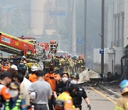 화성 리튬전지 공장 화재, 물로 진화 난항…“완전연소 기다려”