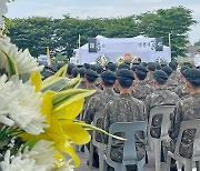 "죽은 내 아들 어떡해"…육군 51사단 일병 부모 '망연자실'