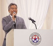 한국축구지도자협회 출범선언하는 설동식 회장