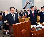 [포토] 선서하는 이종호 과기부 장관