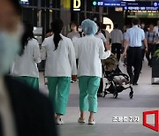 정부 "2026학년도 의대 정원…9월까지 인력 추계방안 확정"