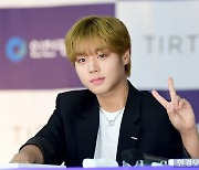 [포토] 박지훈, '멋지게 브이~'