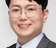 ‘성 비위’ 박정현 교총 회장, “나의 여신님” “사랑해요” 편지도