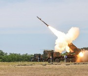 북러 밀착, 오물풍선 살포에…軍, 포사격·한미일 연합훈련 '맞대응'