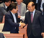 황우여, TK 찾아 홍준표 · 이철우 면담…6·25 행사도 참석