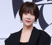 황정음, '불륜' 이영돈에 민사 소송 제기.."9억 빌려주고 못 받아"[스타이슈]