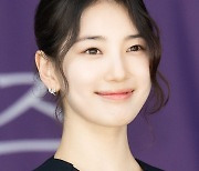 [T포토] 수지 '나, 예쁜 여자 좋아했네'