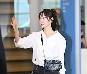 [mhn포토] 김지원 '눈에서 사랑이 뚝뚝'