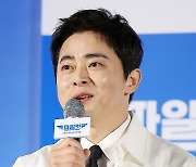 '파일럿' 조정석 "여장에 폭발적 반응 감사, 3단 변신 치열했다" [N현장]