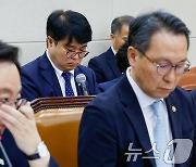 국회 보건복지위 출석한 의정