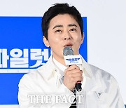 '파일럿'으로 돌아온 조정석, '흥행' 이륙 준비 완료(종합)