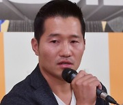 회사 접은 강형욱, “용기 내 반려견과 다시 산책 나갈 것”