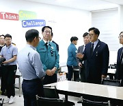 우원식 국회의장, 정명근 화성시장과 유족 만나