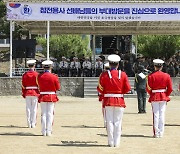 6.25 참전용사 앞에서 공연 펼치는 7군단 군악대