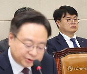 정부, 추가 대책 낸다는데…의협회장 "의정갈등 해결 안된다"(종합)