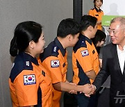 정의선 회장 "소방관 지켜야"…청정 제주에 회복지원 수소버스 기증(종합)