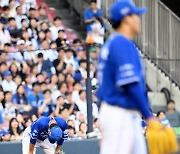 [포토] 내야안타 허용에 아쉬워하는 이재현