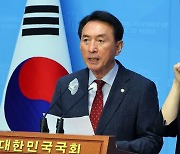 [속보]김석기, 안철수 꺾고 與몫 외통위원장 후보 선출