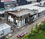 [속보] '화성 화재' 사망자 23명 전원 신원확인…유족 통보 완료