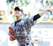 [MD포토] 이상영 '이 악물고'