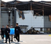 [단독] ‘안전컨설팅’ 1만곳 늘었는데···‘아리셀 대표’도 첫 회의 안 왔다