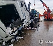 "고속도로 빗길사고 치사율 일반도로 4배"…장마철 안전운전해야