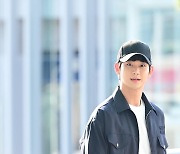 [현장포토] "이 눈빛, 멜로"…김수현, 스윗한 백현우